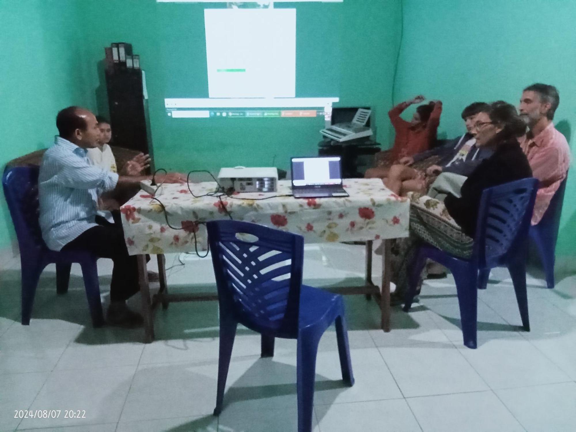 Petra Homestay Bangka Leda Ruteng Kültér fotó