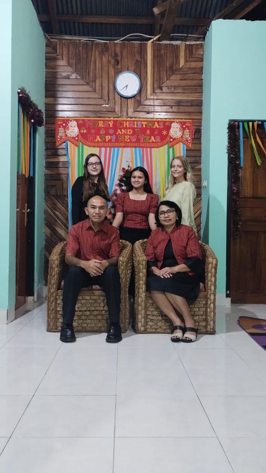 Petra Homestay Bangka Leda Ruteng Kültér fotó