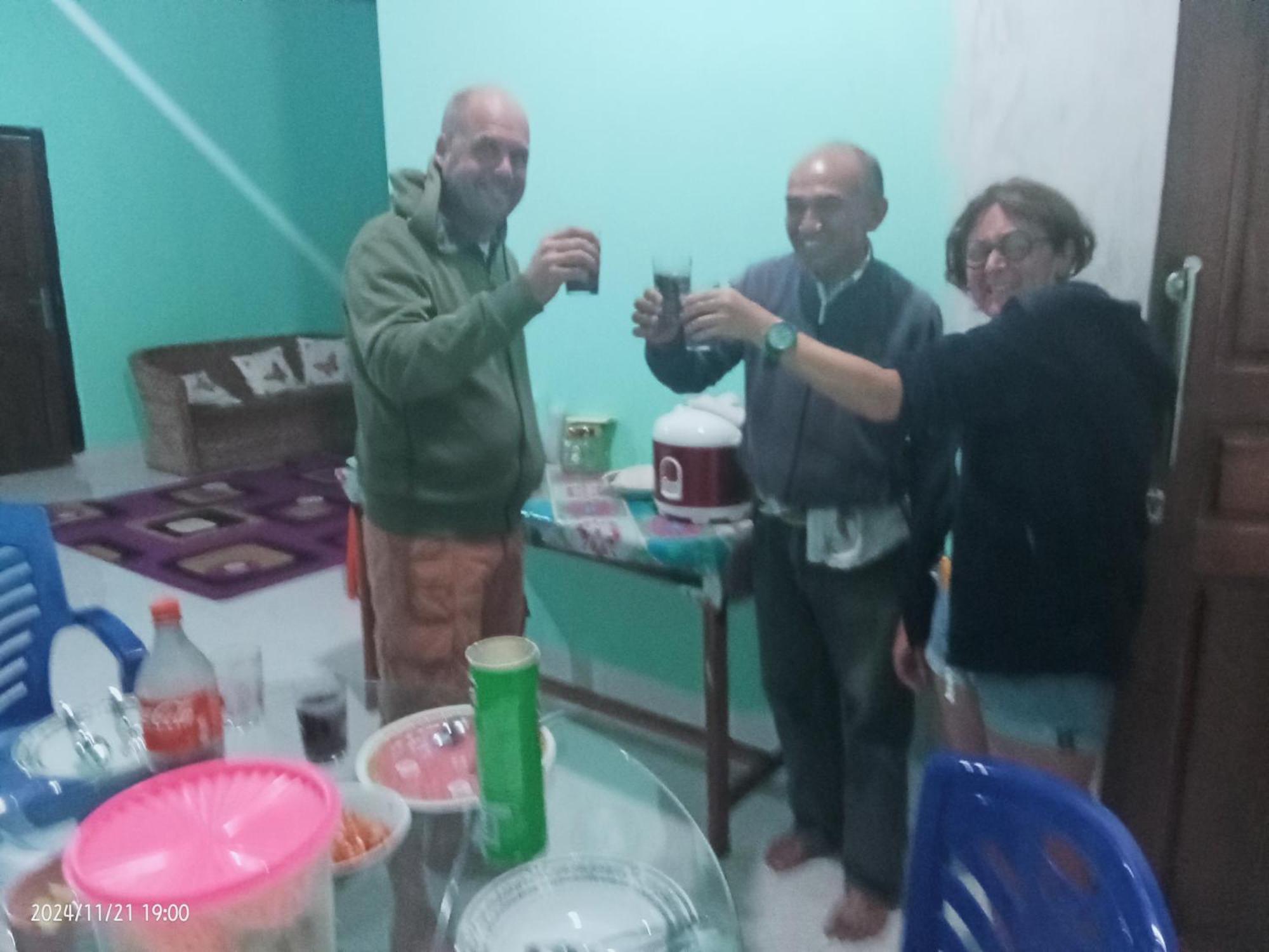 Petra Homestay Bangka Leda Ruteng Kültér fotó