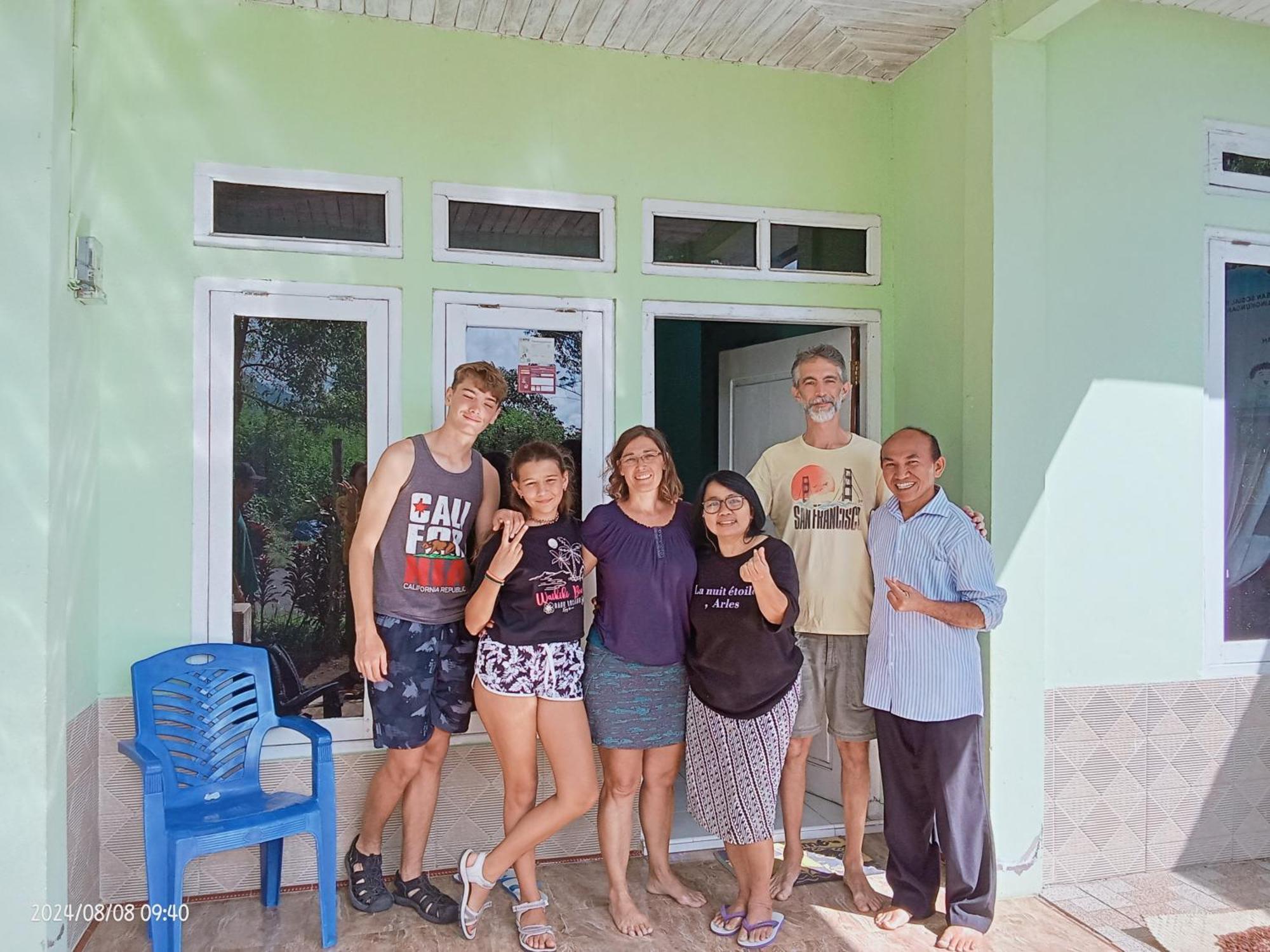 Petra Homestay Bangka Leda Ruteng Kültér fotó